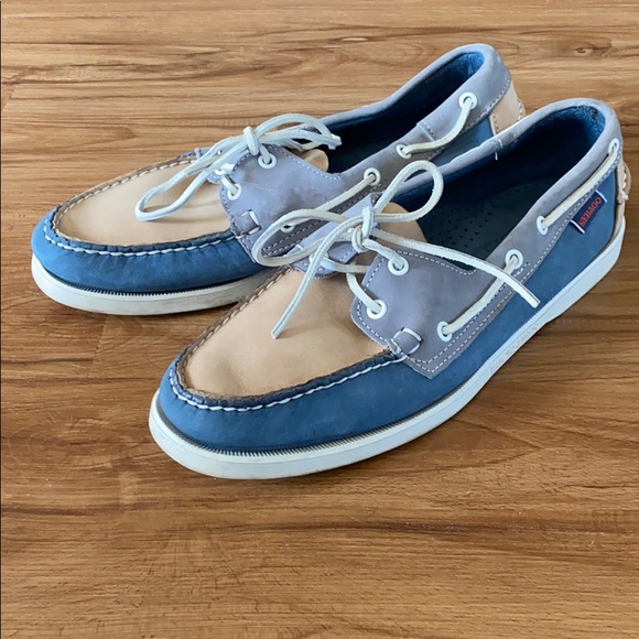 sebago blue boat shoes